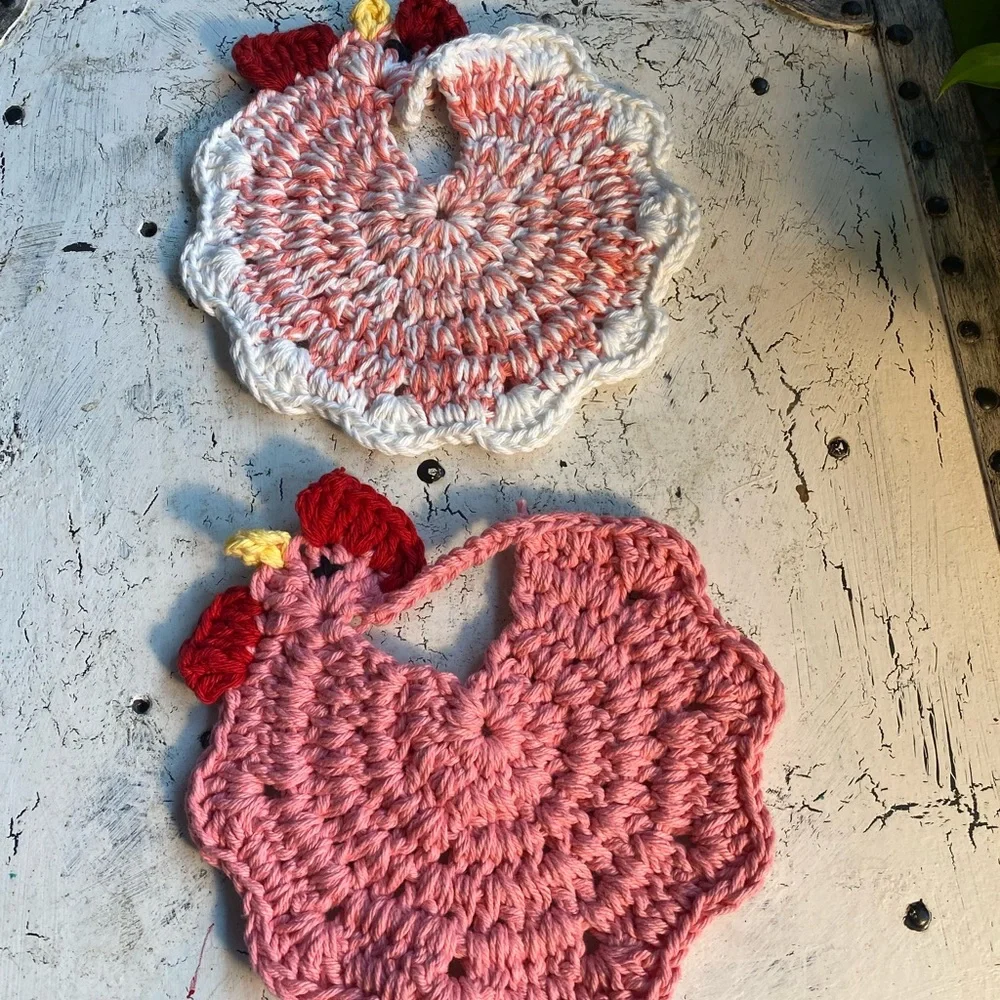 2 Chicken Pot Holders Double Thick Cotton $25